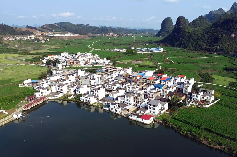 上坪村全景圖。
